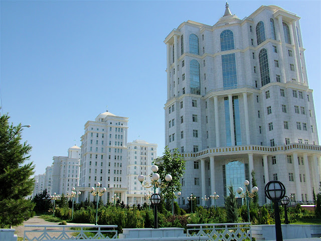 Туркменистан, июнь 2010. ТРАФФИК