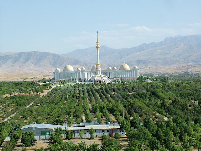 Туркменистан, июнь 2010. ТРАФФИК