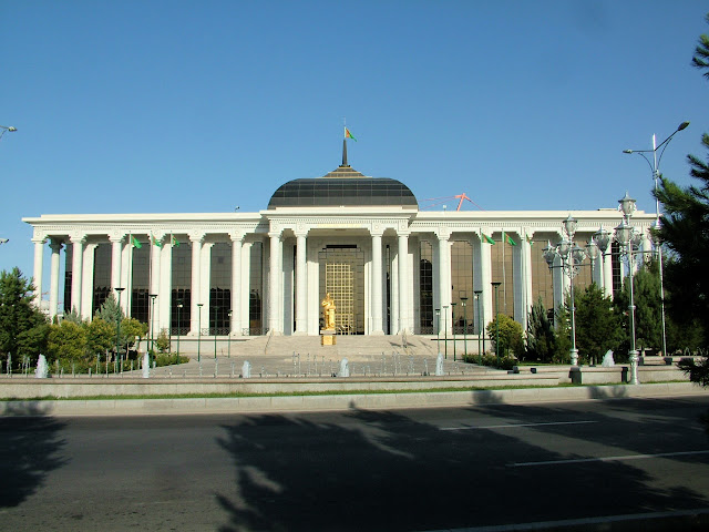 Туркменистан, июнь 2010. ТРАФФИК