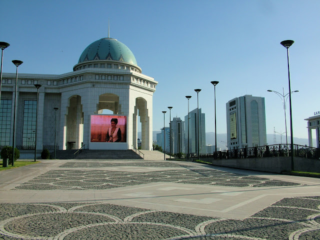 Туркменистан, июнь 2010. ТРАФФИК