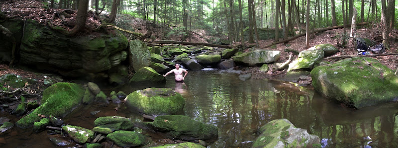 http://lh6.ggpht.com/_LCXRYkfBh8U/SIX81k8WwfI/AAAAAAAABkg/CUZvb9gGFT0/s800/pretty%20little%20swimming%20hole%202.jpg