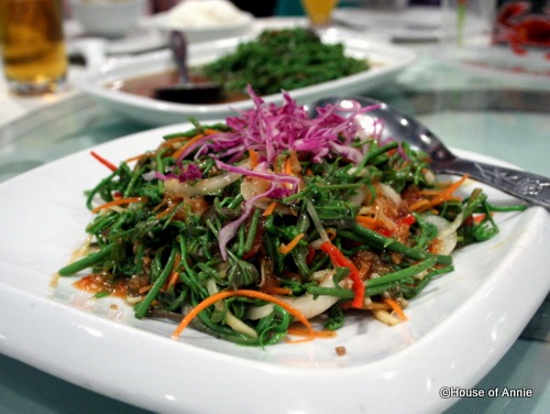 [midinsaladrockroadseafood2.jpg]