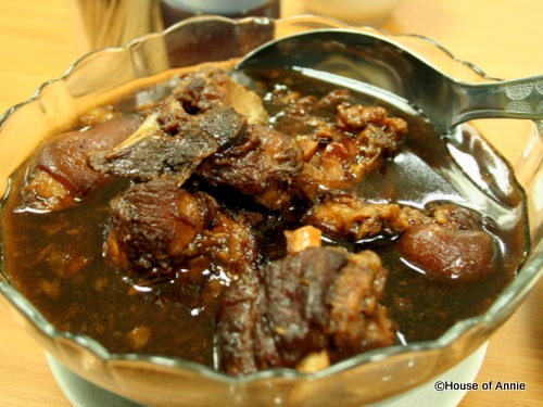[pickledpigsfeetatpenangseafoodrestau[1].jpg]