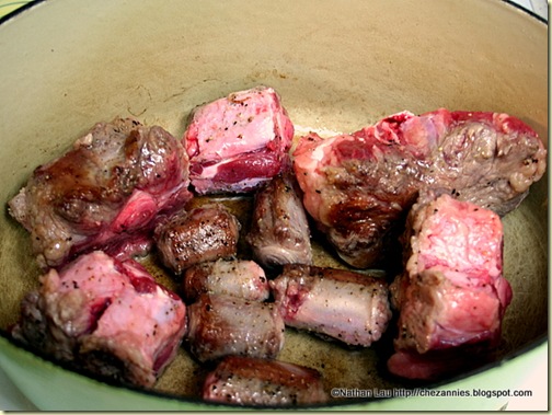 Seared Oxtails for Braised Oxtail in Red Wine Recipe