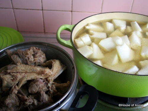 [pork bones and winter melon soup[2].jpg]