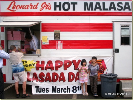 Leonard Jr's Malasada Stand Waikele