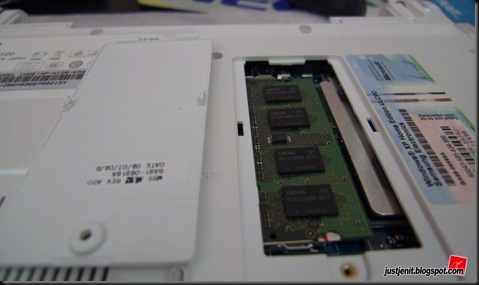 change laptop DDR2 memory_002