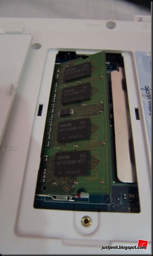 change laptop DDR2 memory_004
