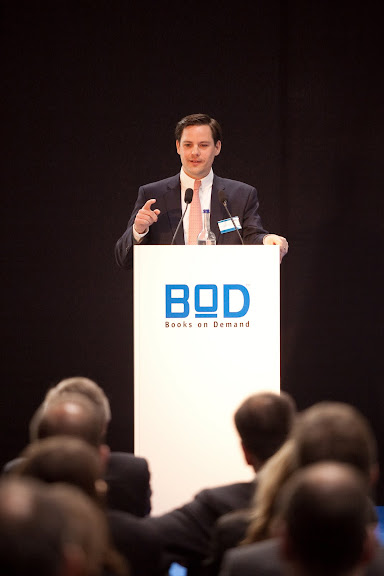 Dr. Moritz Hagenmüller eröffnete am 5. Mai das neue Druckzentrum in Norderstedt