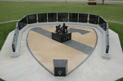 [memorial4[6].jpg]