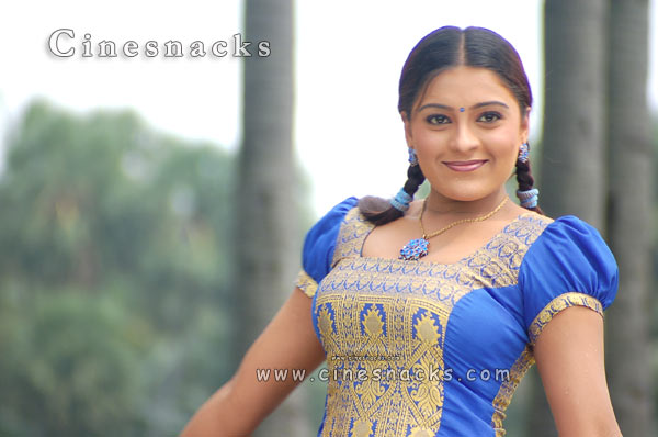 Cleavage Show by Indian Girl… Exclusive and HOT!<br />
Cleavage Show by Indian Girl… Exclusive and HOT!<br />
