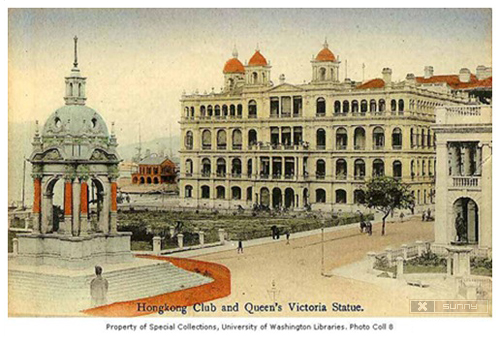 皇后像广场里的香港会所和维多利亚皇后雕像