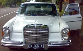 Mercy Putih American Style Mercy Putih American Style