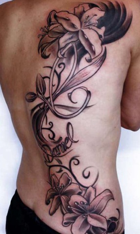 [tattoos-back-pieces-16[4].jpg]