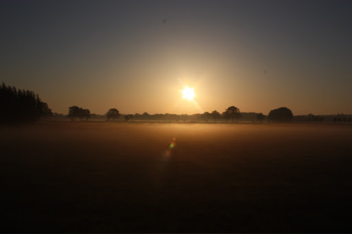 Nachtvaart met een luchtballon van Exel naar Harfsen met zonsopkomst.