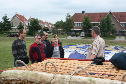 Ballonvaren met 6 personen vanaf landal greenparcs Sandur in Emmen naar Schoonebeek.