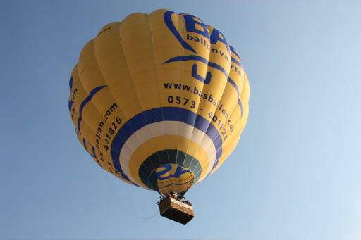 Ballonvaren met een groep van Veenendaal naar Druten Afferden met stalend weer.