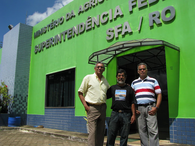 Velhos amigos do Maeda. Da esquerda para direita: Dr. Janu�rio, Maeda e Trajano. Pessoas de alto gabarito