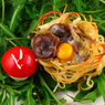 Gnijezda sa sumskim gljivama i prepelicjim jajima/Wild mushrooms and guail eggs nests