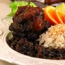 Goveđi rep sa crnim grahom u umaku od čokolade i riža s kokosom/
Oxtail with black beans in chocolate sauce and coconut rice