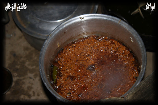 نقره لتكبير أو تصغير الصورة ونقرتين لعرض الصورة في صفحة مستقلة بحجمها الطبيعي