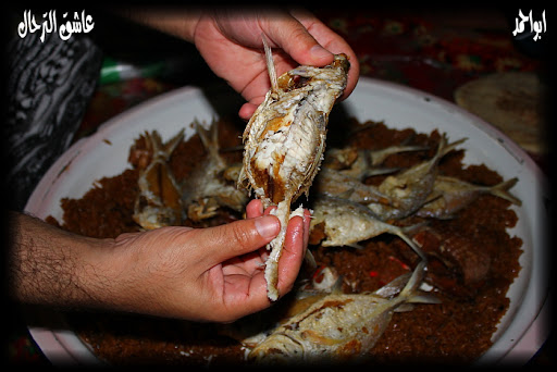 نقره لتكبير أو تصغير الصورة ونقرتين لعرض الصورة في صفحة مستقلة بحجمها الطبيعي