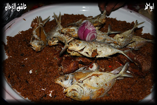 نقره لتكبير أو تصغير الصورة ونقرتين لعرض الصورة في صفحة مستقلة بحجمها الطبيعي