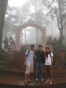 Jakhoo temple entrance