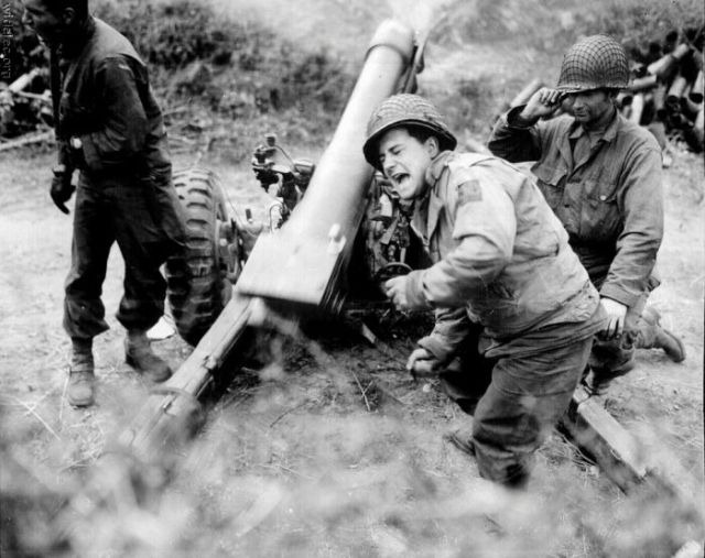 [segunda_guerra_14[4].jpg]