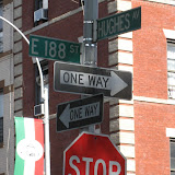 Diglot: Arthur Avenue
