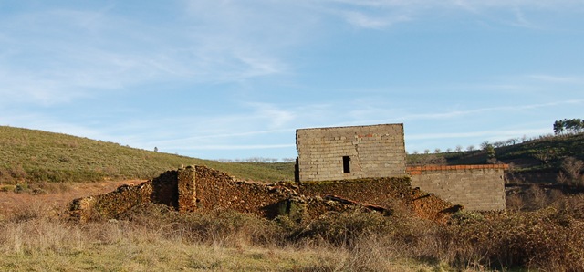 [Quinta Avelaira_2[6].jpg]