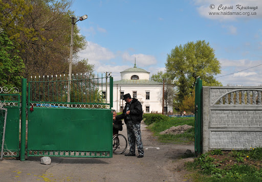 ворота садиби у Вишняках