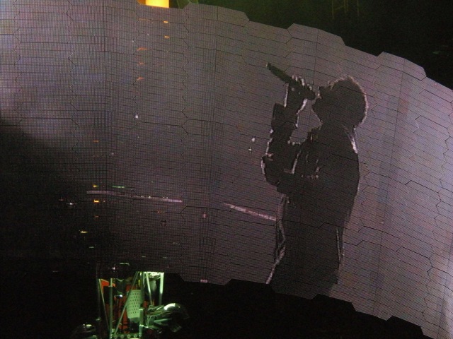 [U2 & Toy Story 019[3].jpg]