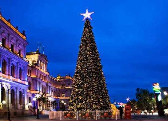 [worlds-largest-solar-powered-tree_yi9rG_24429[3].jpg]