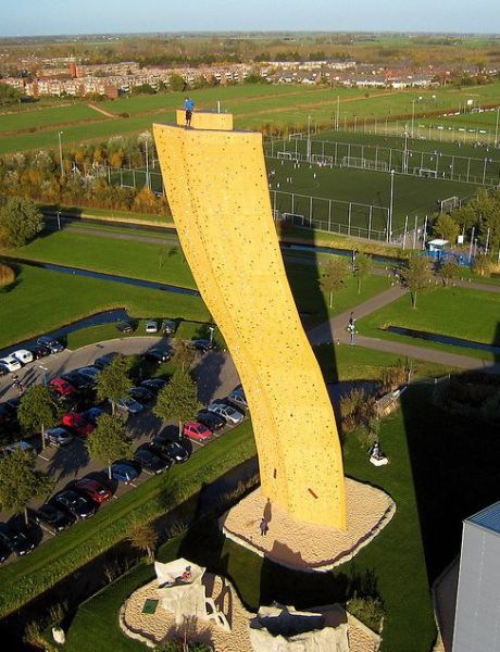 worlds_tallest_climbing_wall_10 worlds_tallest_climbing_wall_10
