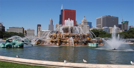 [buckingham-fountain-chicago[4].jpg]