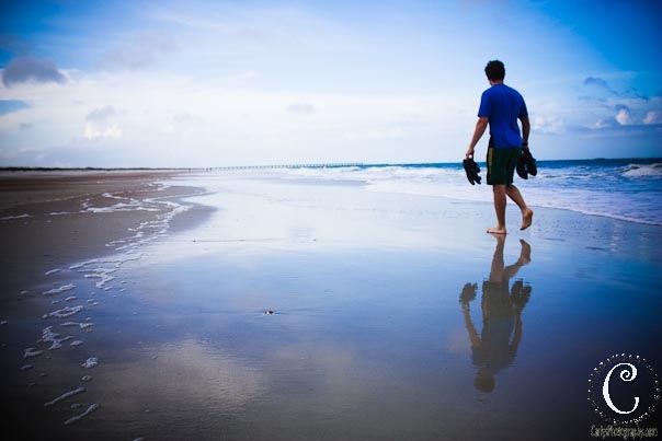 [Faces- bare feet-1[4].jpg]