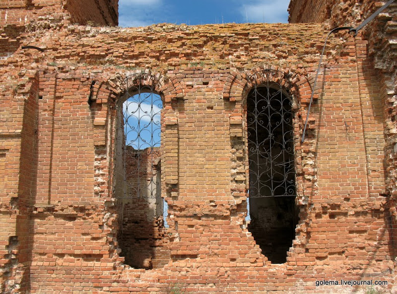 Село Дергачи. Церковь Архангела Михаила. 