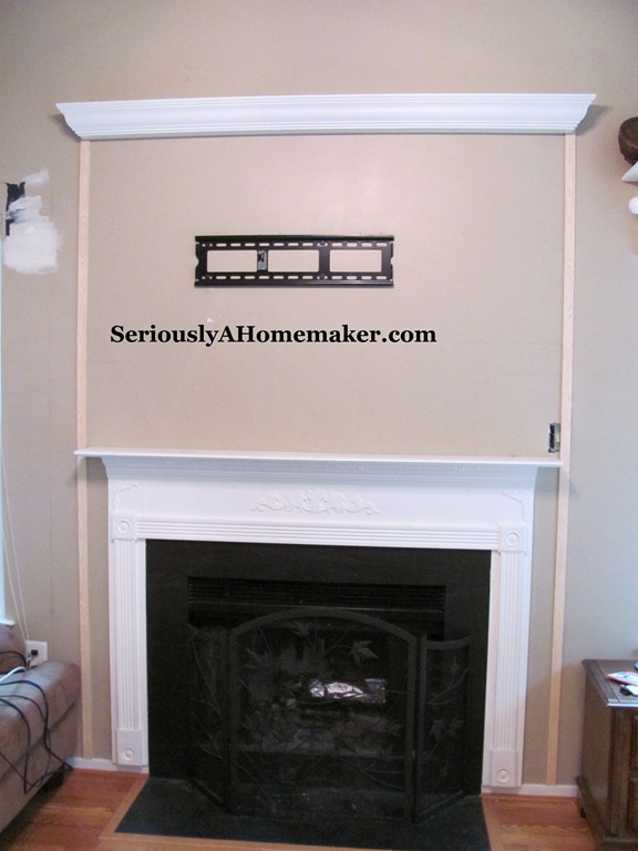 [hiding tv cords in trim step 1[5].jpg]