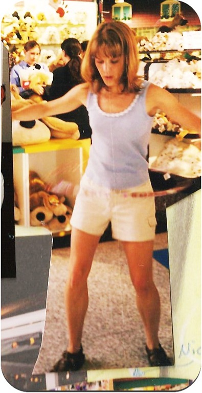 [angie fao schwartz[3].jpg]