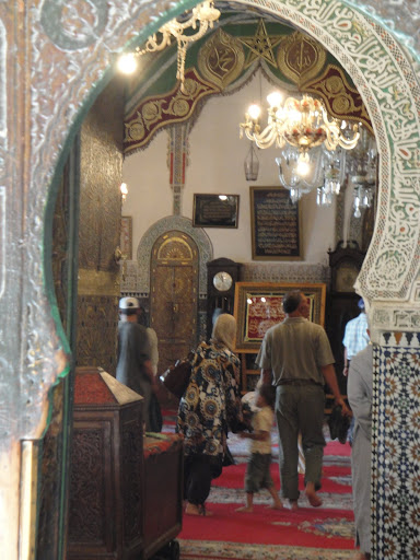 after his father founded fes on