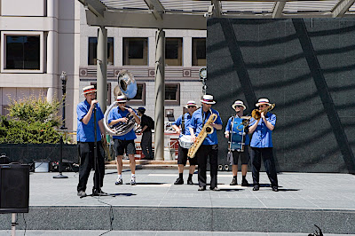 The Full Band, Union Square 2005 (photo by Billy Hustace)