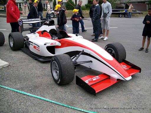 http://lh6.ggpht.com/_NLgadZyyLjw/ShFo1JigQlI/AAAAAAAAD34/Ye6pwRz2D6Q/s512/GP_De_PAU_2009%20269.jpg