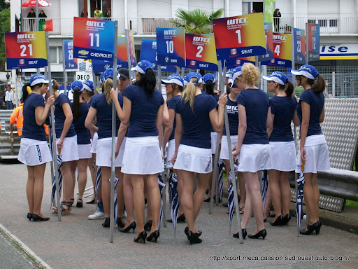 http://lh6.ggpht.com/_NLgadZyyLjw/ShFoozHhu8I/AAAAAAAAD3c/u77xipOqPZM/s512/GP_De_PAU_2009%20263.jpg