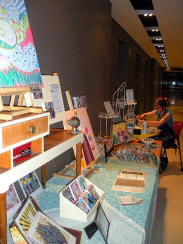 [live art2[3].jpg]