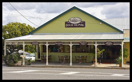 [cafe on the park[3].jpg]