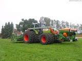 Claas_Renault_1.jpg