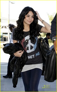 vanessa-hudgens-peace-shirt-lax-03
