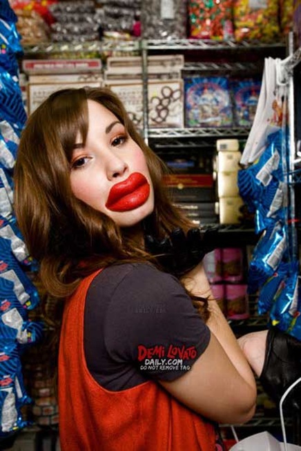 demi-lovato-boca-4