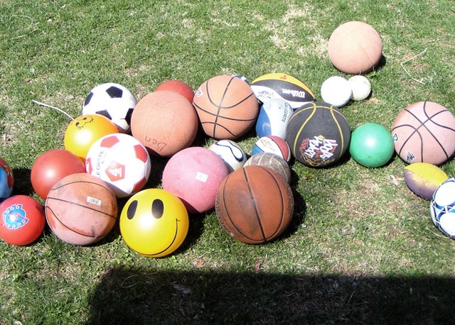 [Too Many Balls[8].jpg]